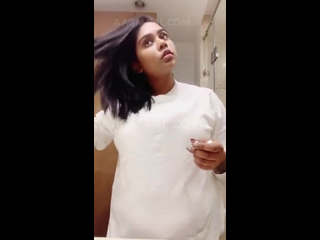 Desi Sexy College Girl Smoke