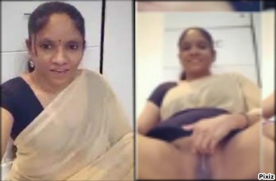 Beautiful Mallu Aunty Showing Pussy Spreading Legs Wide open