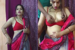 Indian Hot Sona Bhabhi Ne Chut Me Fingering Karke Pani Nikala